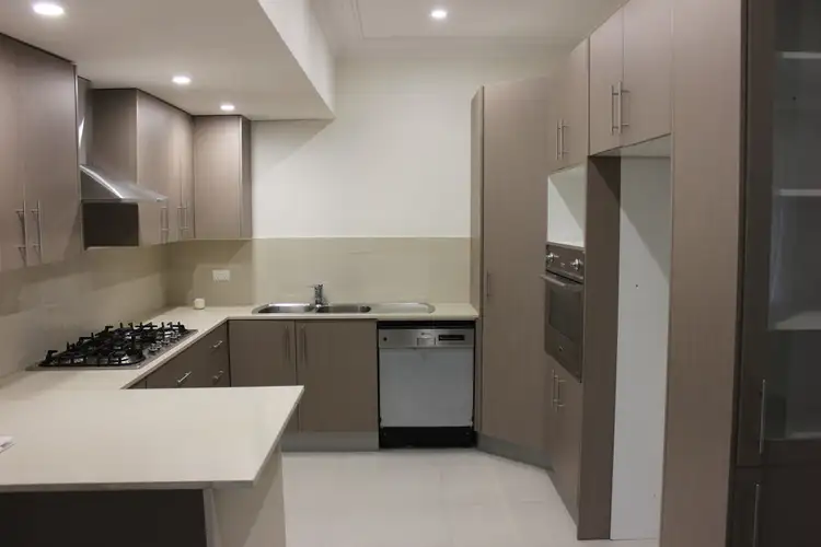 4 Parkland Avenue