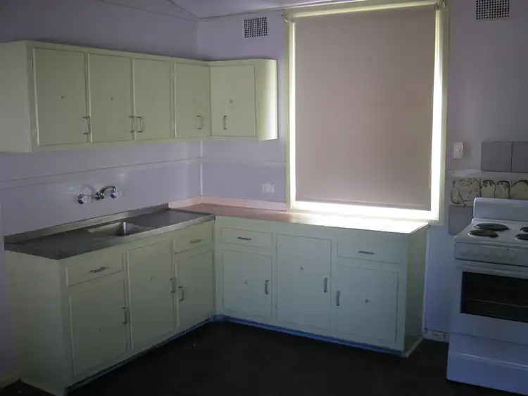 Fourth view of Homely house listing, 5 Brompton Street, Bordertown SA 5268