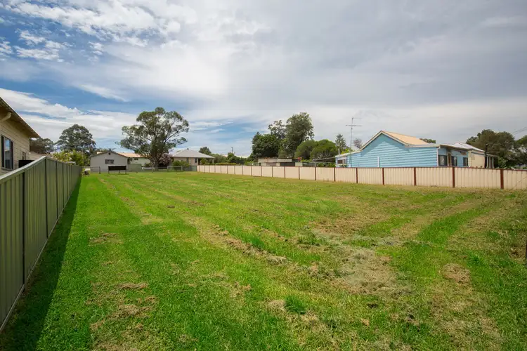 11 North Street, Greta NSW 2334