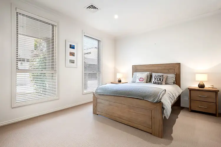 Fifth view of Homely townhouse listing, 2/55 Herbert Street, Mornington VIC 3931
