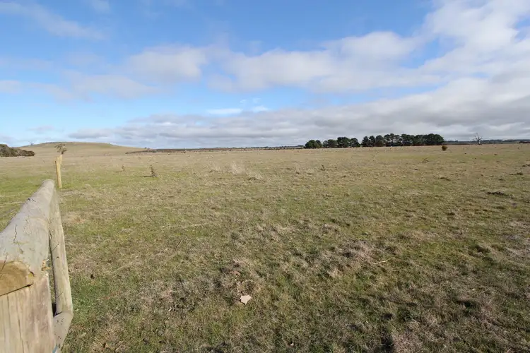 316 Monteville Lane, Ballan VIC 3342