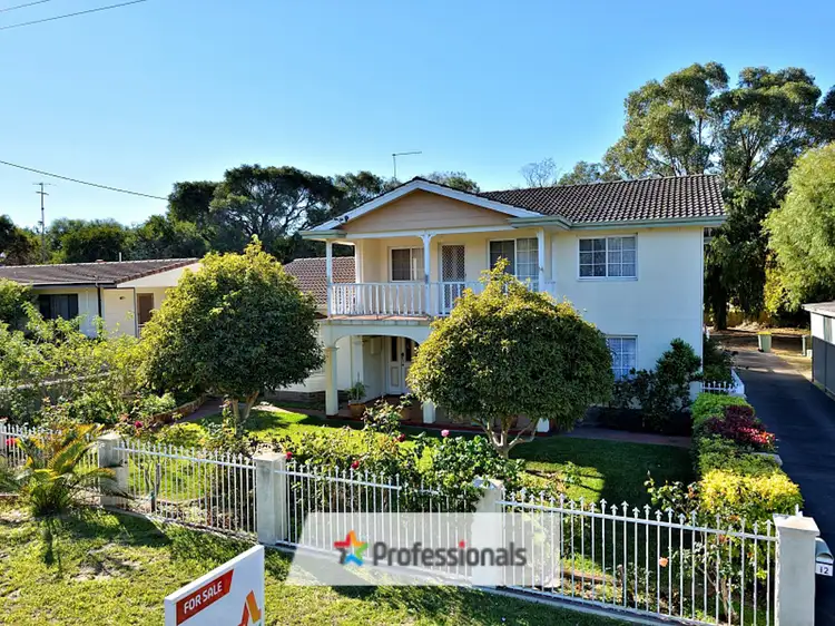 12 Flavia Street