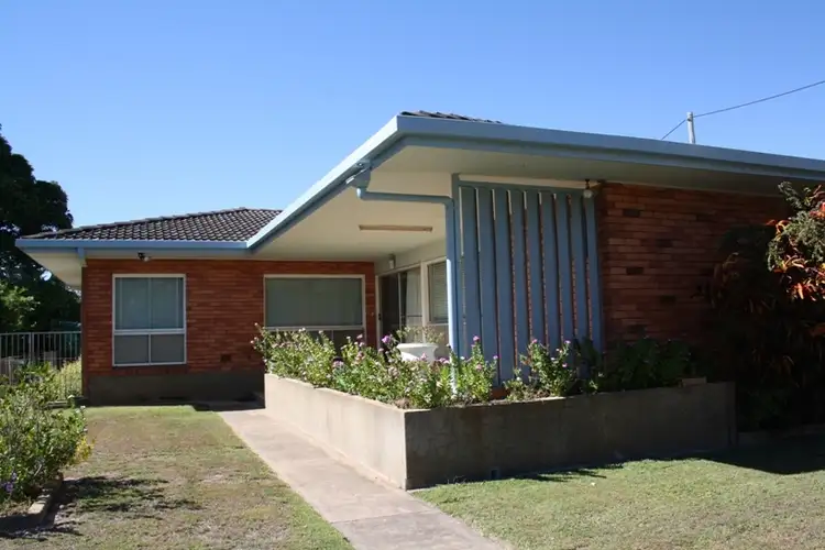 7 Nelson Street, South Townsville QLD 4810