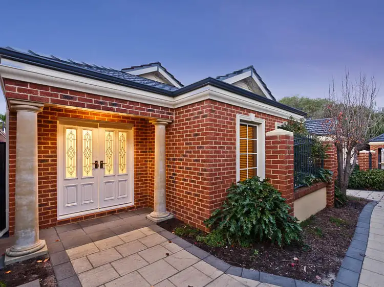 2/744 Canning Highway, Applecross WA 6153