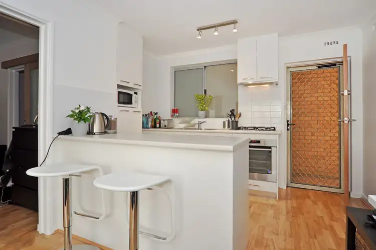 4/9 Jersey Street, Jolimont WA 6014