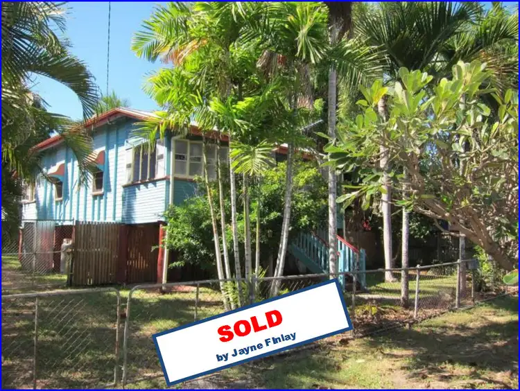 17 Carr Street, Hermit Park QLD 4812