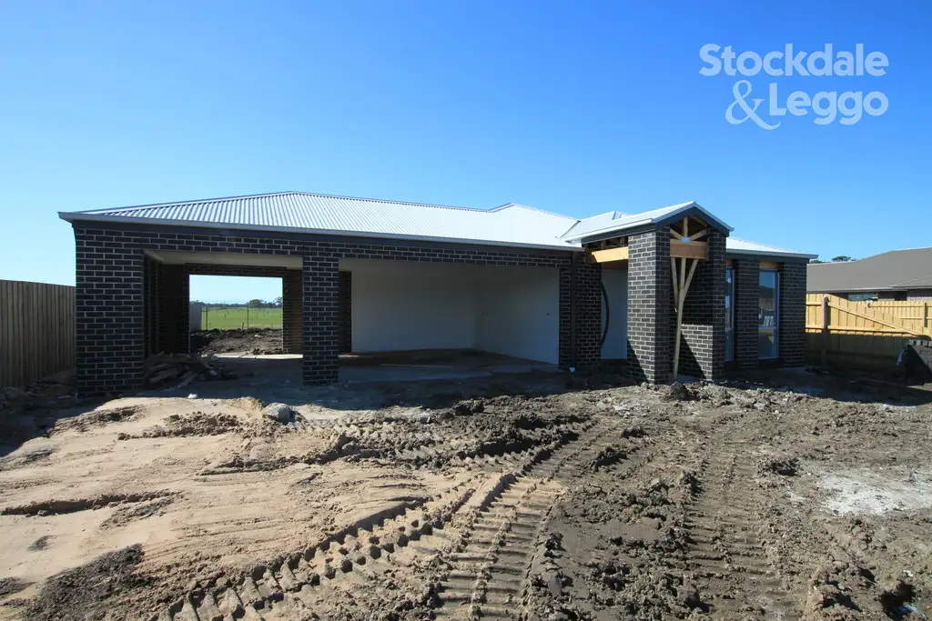 Main view of Homely house listing, 21 Diamond Drive, Koo Wee Rup VIC 3981