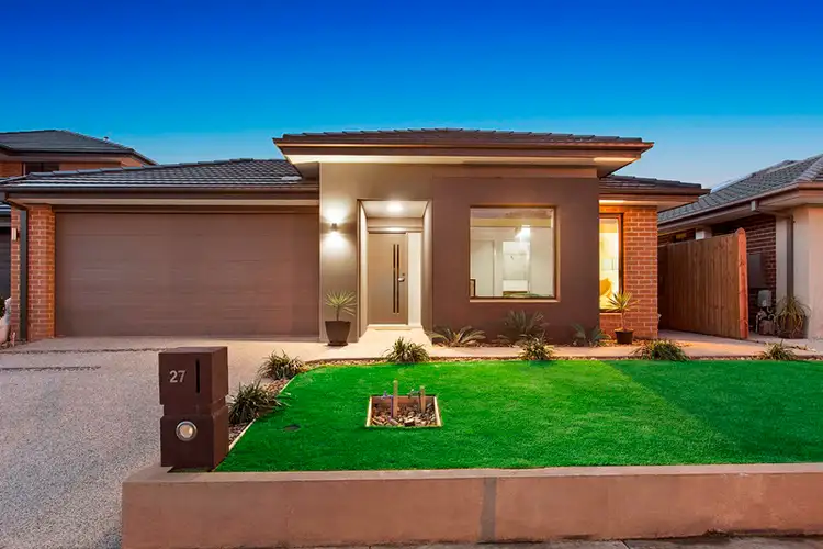 27 Clarendon Drive, Keysborough VIC 3173