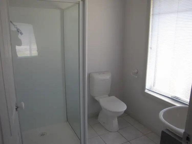 Sixth view of Homely house listing, 10 Valley Court, Newborough VIC 3825