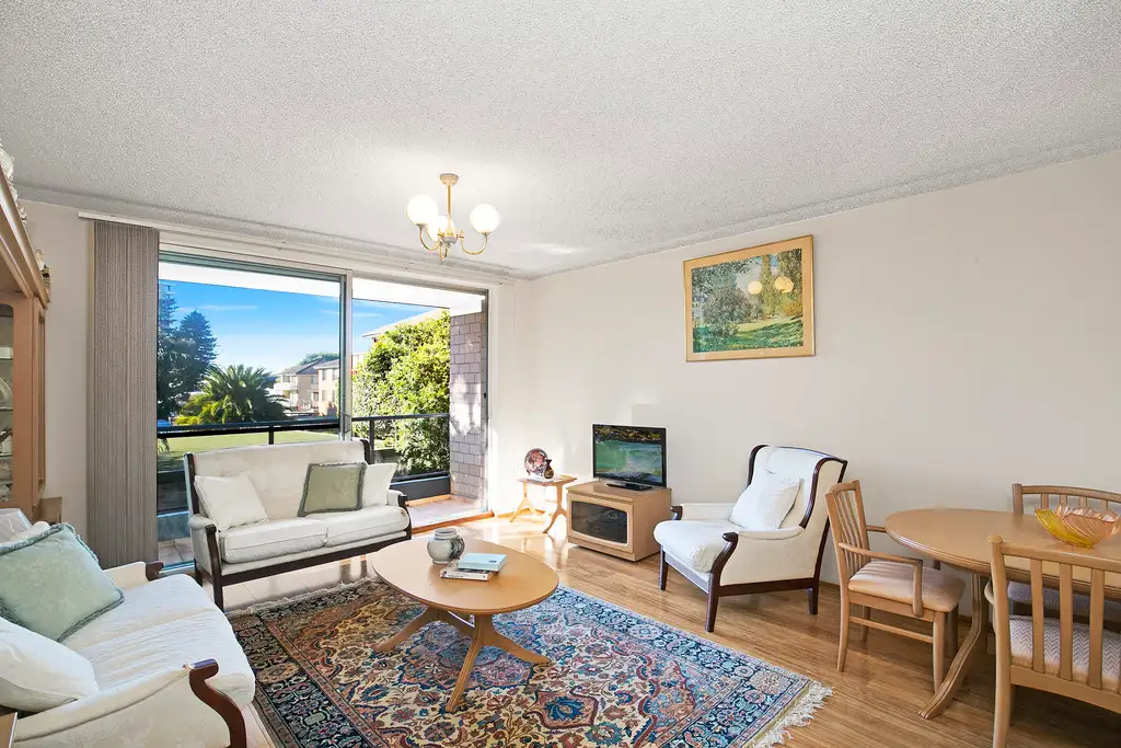 Main view of Homely unit listing, 19/10 Ramsay Street, Collaroy NSW 2097