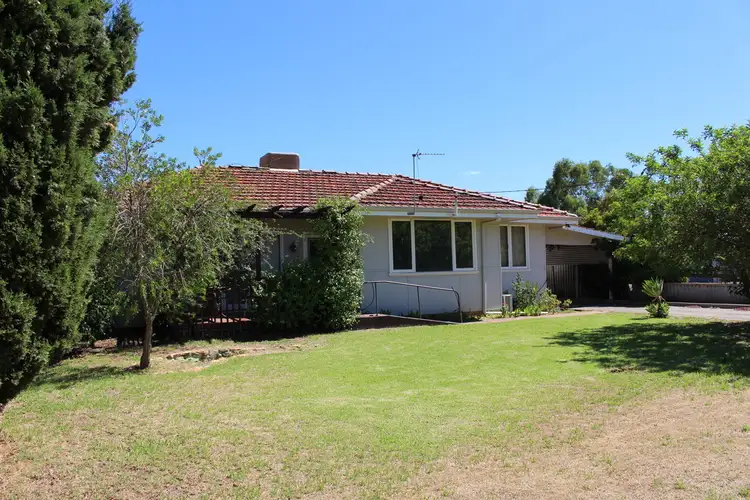 24 BEWSHER STREET, Moora WA 6510