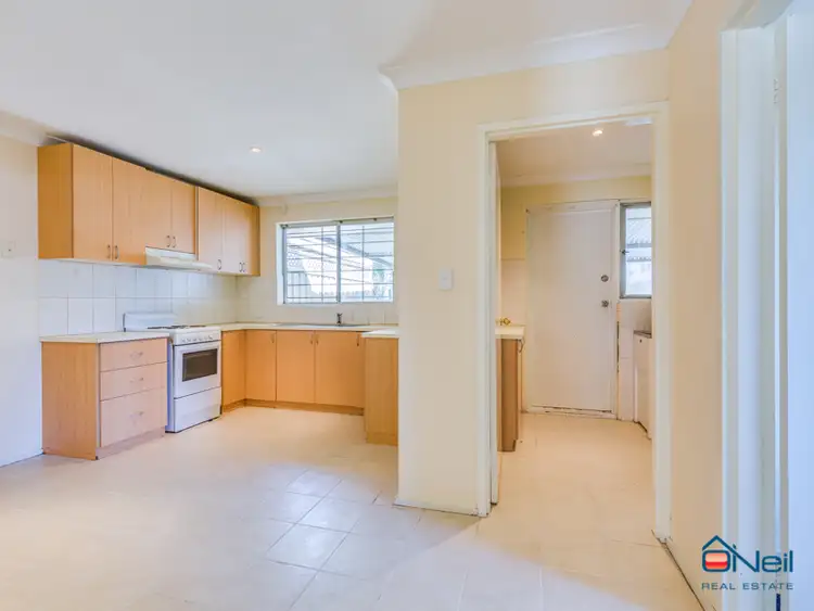 Sixth view of Homely semi-detached listing, 54B Grovelands Drive, Camillo WA 6111