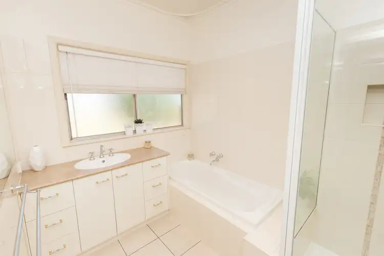 Seventh view of Homely house listing, 4 St Neots Court, Mildura VIC 3500