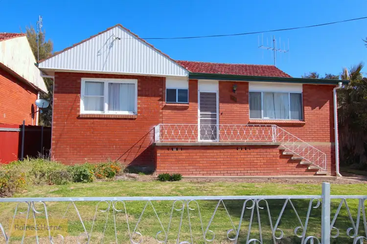 284 Durham Street, Bathurst NSW 2795