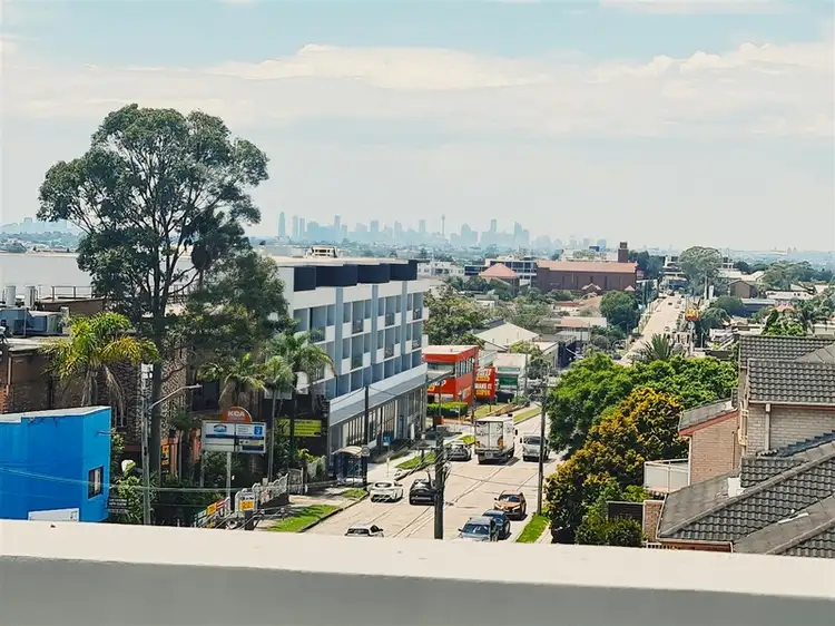 23/884 Canterbury Road