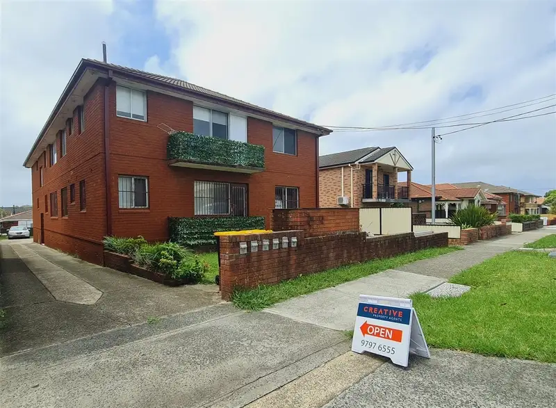 Main view of Homely unit listing, 2/9 Duke Street, Campsie NSW 2194