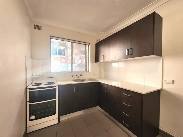 Fifth view of Homely apartment listing, 5/5 Hampstead Road, Homebush West NSW 2140