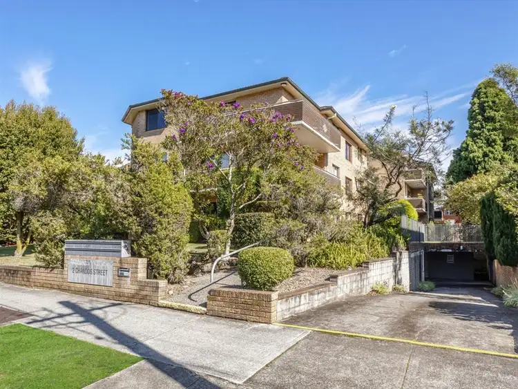 6/2 Chandos Street