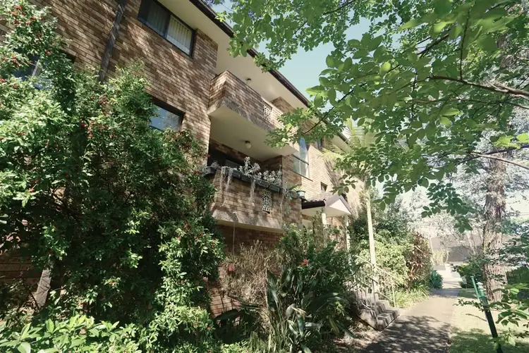 2/7-9 Jeffrey Street, Canterbury NSW 2193