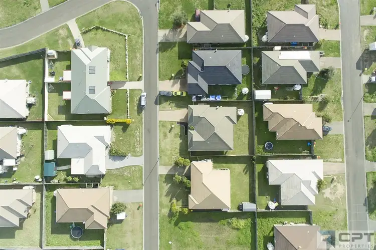 Second view of Homely house listing, 5 Bottlebrush Place, Laidley QLD 4341