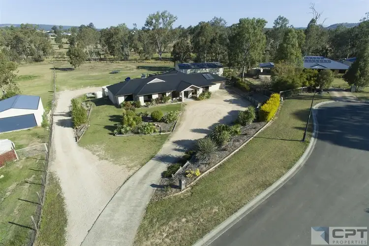 13 Baker Finch Place, Kensington Grove QLD 4341