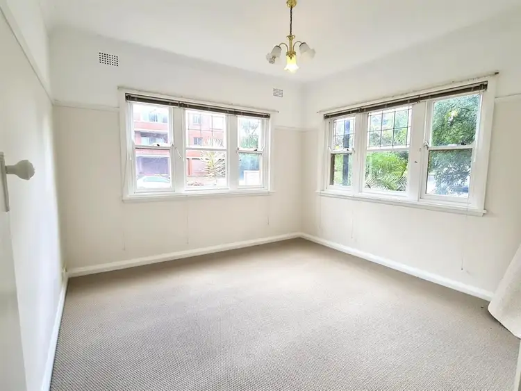 2/12A Short Street, Carlton NSW 2218