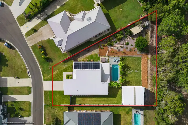 Second view of Homely house listing, 7 Jordan Close, Urangan QLD 4655