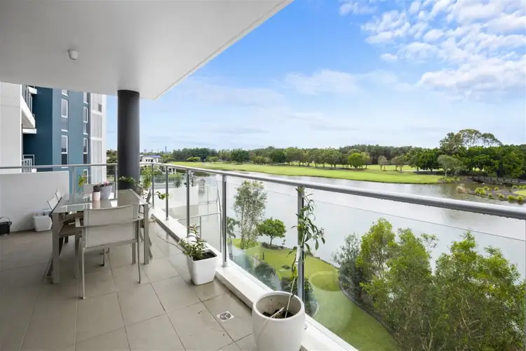 242/135 Lakelands Drive, Merrimac QLD 4226