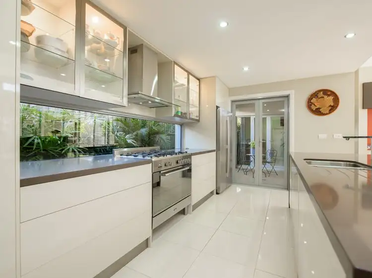 48 Koowin Drive, Kirkwood QLD 4680