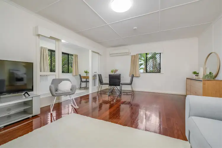 17 Boles Street, West Gladstone QLD 4680
