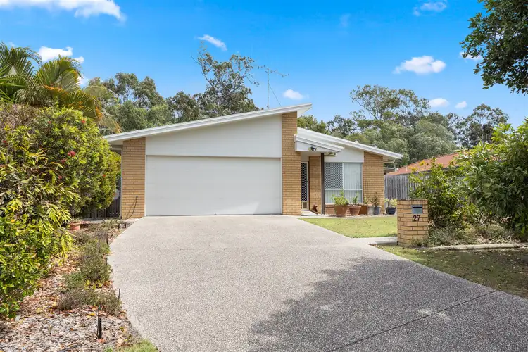 27 Sunny Way, Toogoom QLD 4655