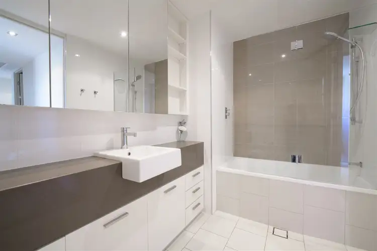 Fifth view of Homely unit listing, 304/35 Lord Street, Gladstone Central QLD 4680