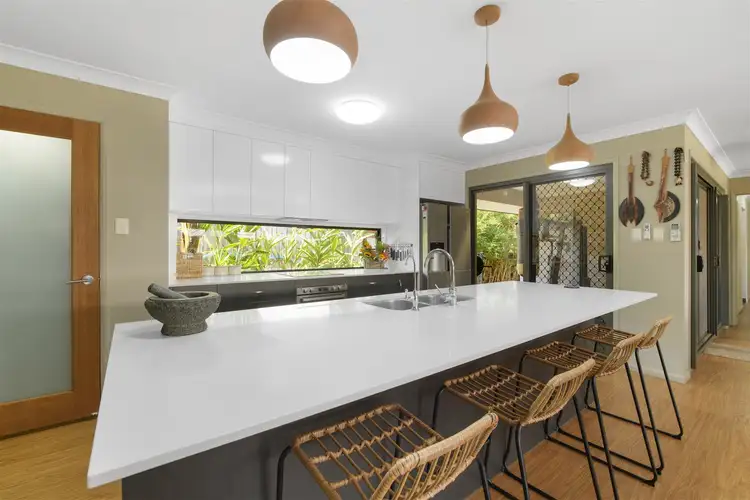 Sixth view of Homely house listing, 8 Lingwoodock Place, Glen Eden QLD 4680