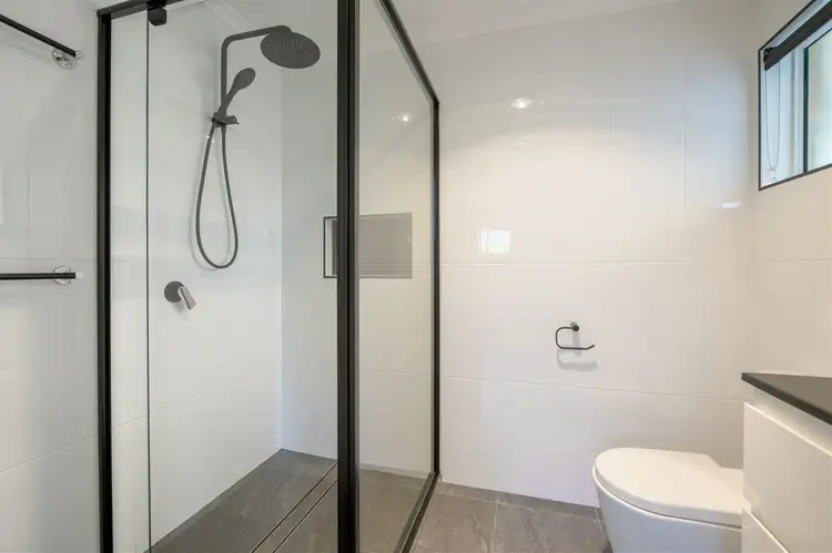 Sixth view of Homely house listing, 4 Carpentaria Close, Clinton QLD 4680