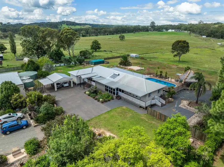 9619 New England Highway, Geham QLD 4352