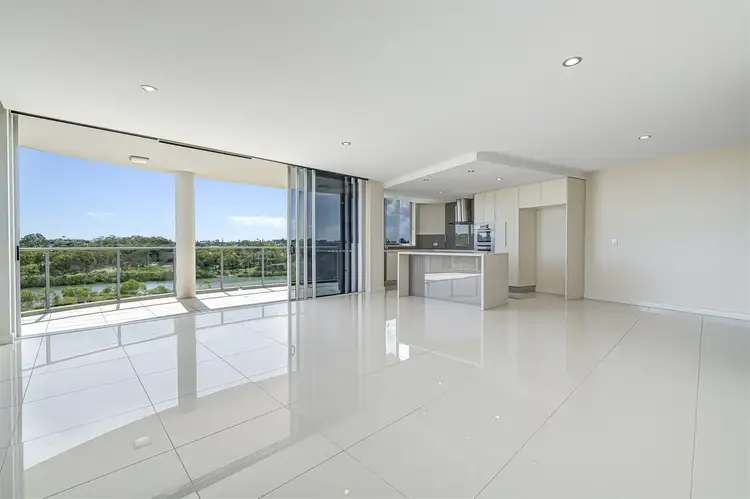 16/2 The Promenade, Boyne Island QLD 4680