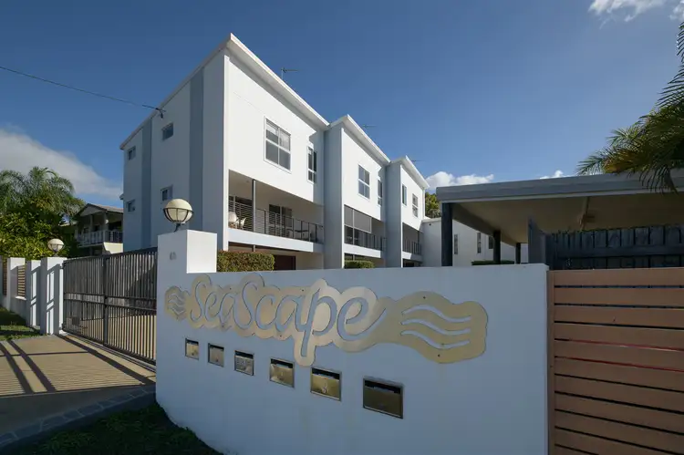 1/30 Beach Avenue, Tannum Sands QLD 4680