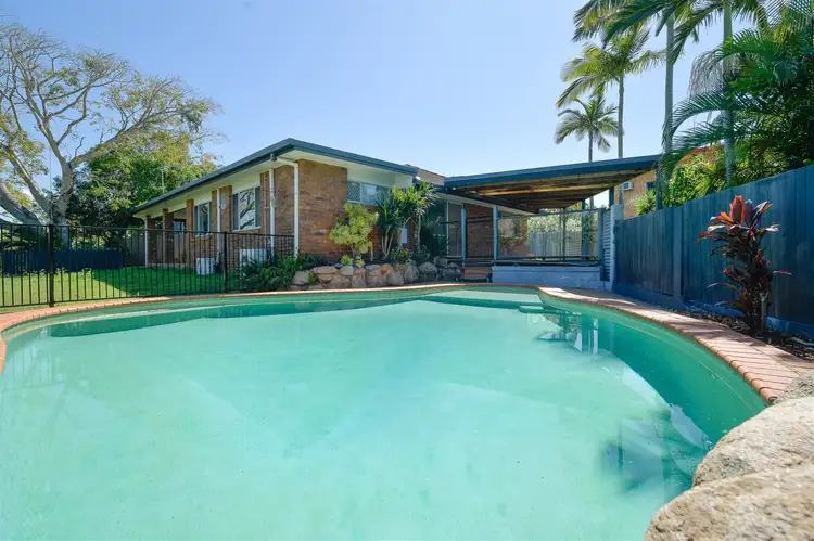 18 Berrigan Court, Kin Kora QLD 4680