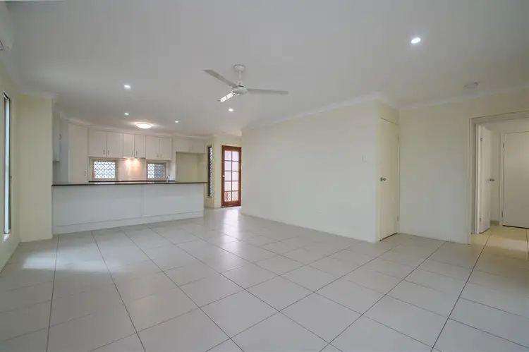 1/1 Cross Street, South Gladstone QLD 4680