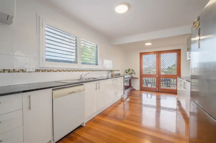 19 Berrigan Court, Kin Kora QLD 4680