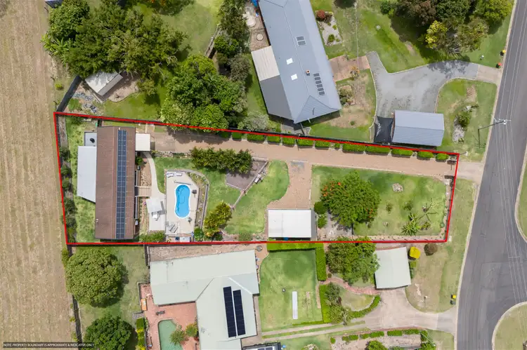 12 Windsor Way, Urraween QLD 4655