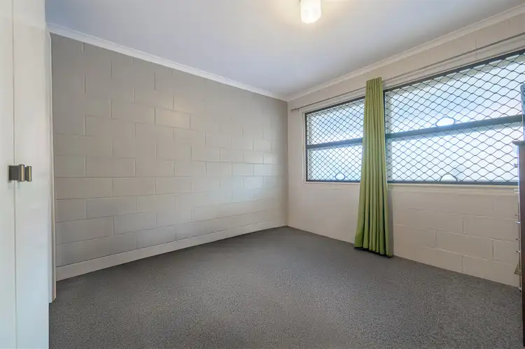 Fifth view of Homely unit listing, 2/10 View Street, West Gladstone QLD 4680