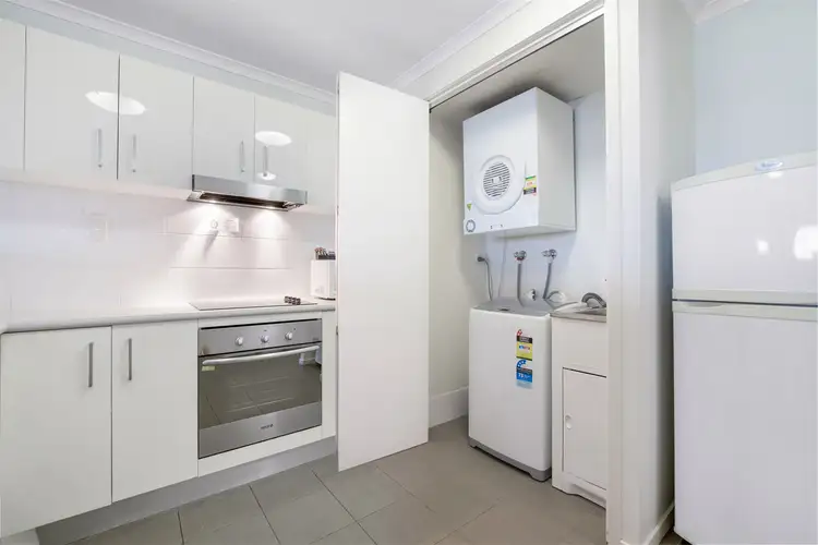 213-214/66-68 Oaka Lane, Gladstone Central QLD 4680
