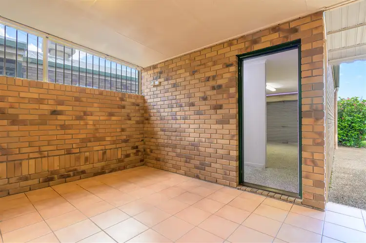 Second view of Homely house listing, 6 Carpentaria Close, Clinton QLD 4680