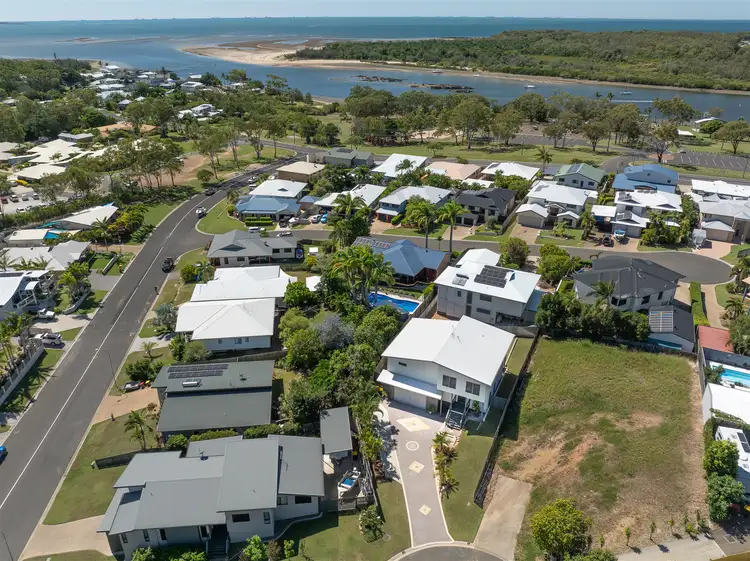 3 Danielle Court, Boyne Island QLD 4680
