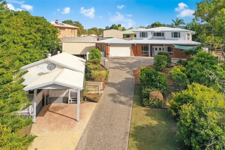 17 Fairway Avenue, Clinton QLD 4680