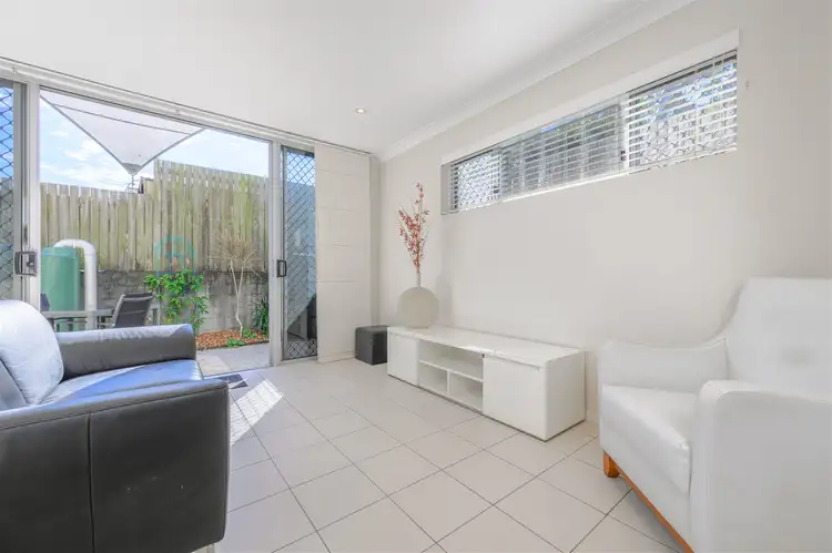 Fifth view of Homely unit listing, 10/26 Flinders Street, West Gladstone QLD 4680