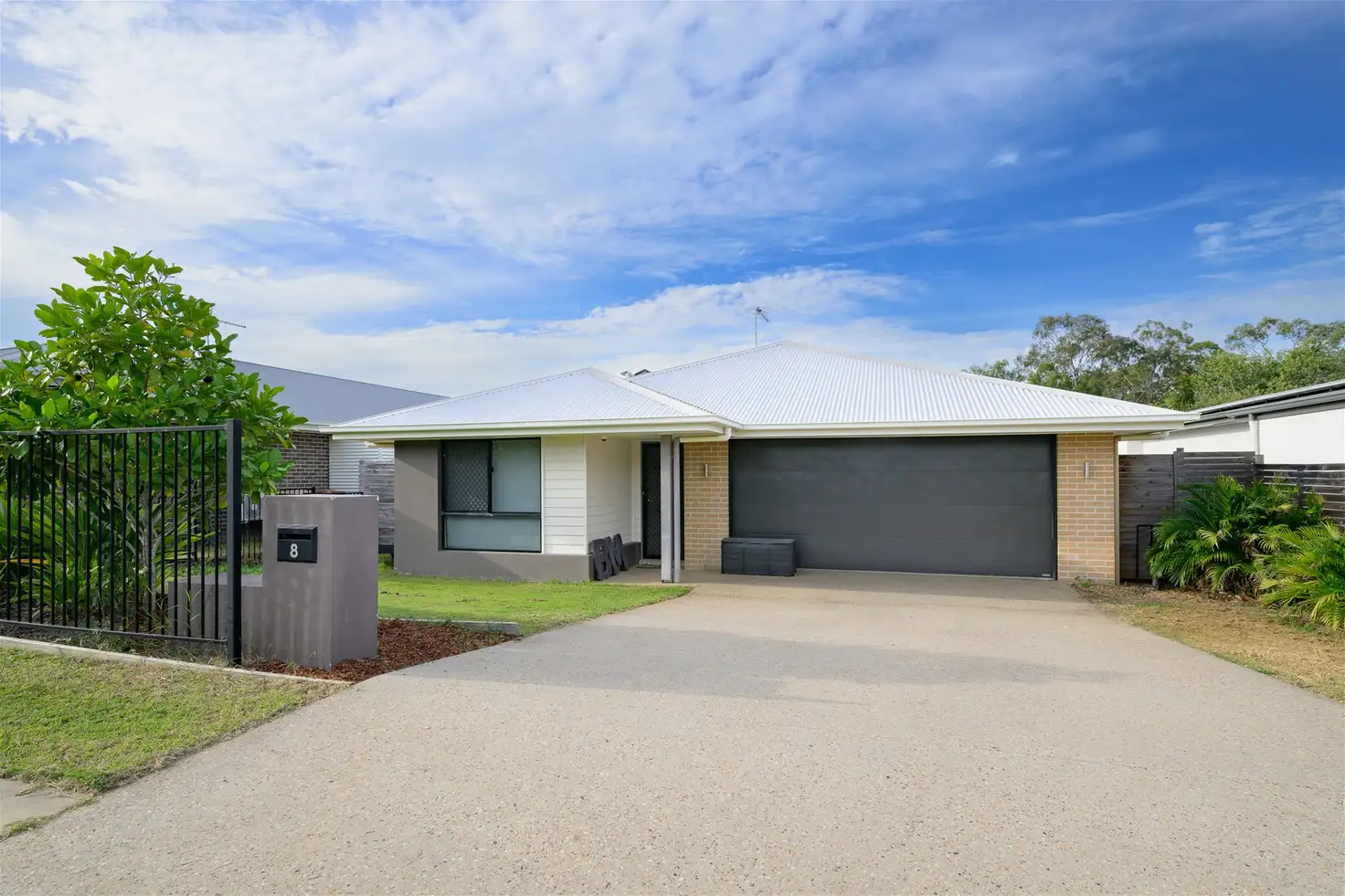 Main view of Homely house listing, 8 Phelps Circuit, Kirkwood QLD 4680
