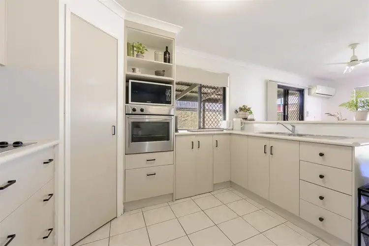 Fourth view of Homely unit listing, 10B Linhow  Crescent, Clinton QLD 4680