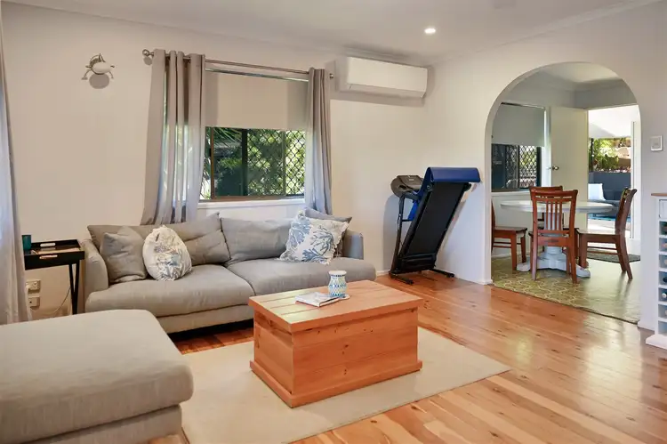 Second view of Homely house listing, 5 Gidgee Court, Kin Kora QLD 4680